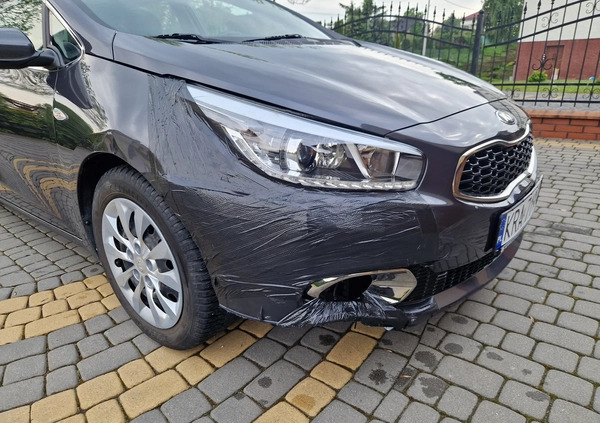 Kia Ceed cena 29900 przebieg: 96800, rok produkcji 2013 z Libiąż małe 106